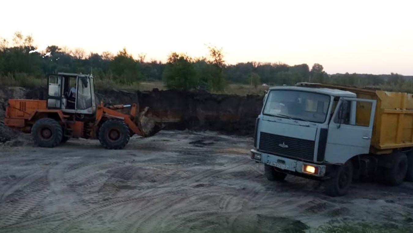 Двух человек оштрафовали за незаконную добычу песка в белгородском селе