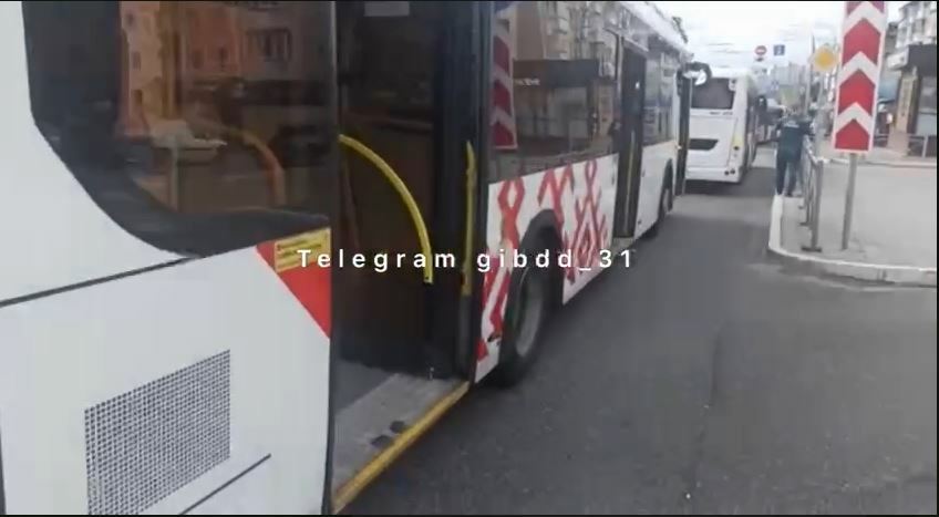В центре Белгорода столкнулись два новых автобуса ЕТК