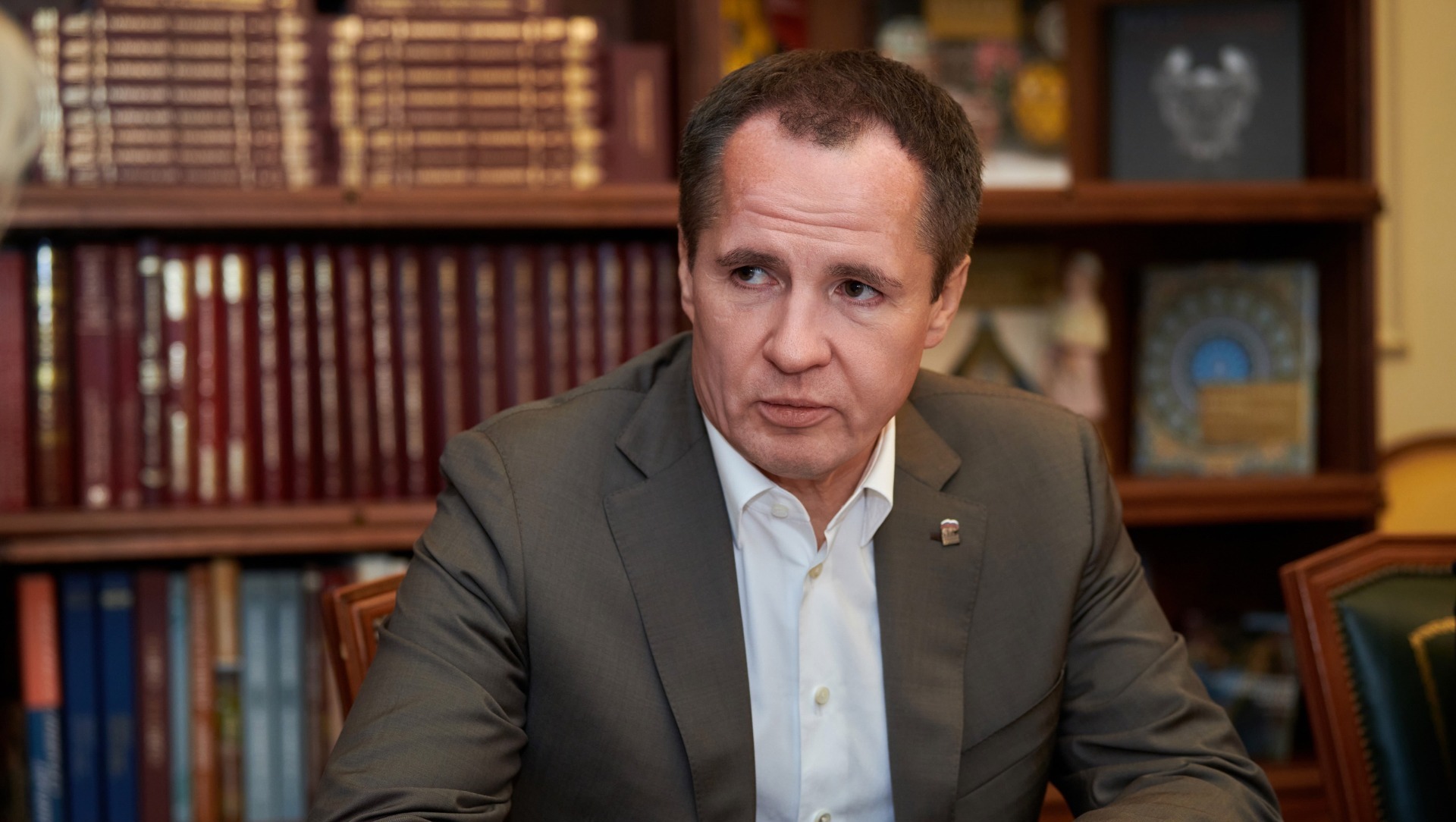 Вячеслав Гладков провёл юбилейный эфир «10 вопросов губернатору»