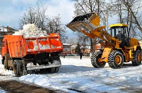 Коммунальщики Белгорода борются с последствиями сильного снегопада