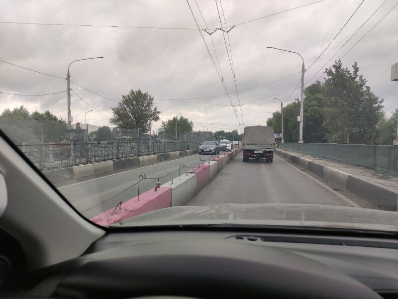 На ремонтируемом мосту в Белгороде снова произошёл транспортный коллапс