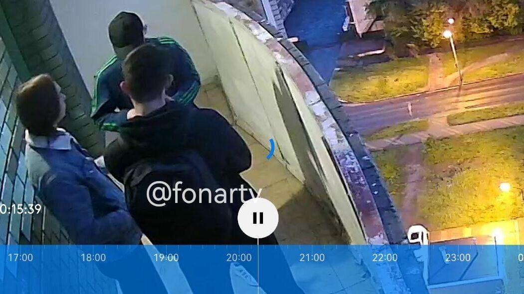 Трое молодых людей хотели проникнуть на крышу дома с муляжами оружия в Белгороде