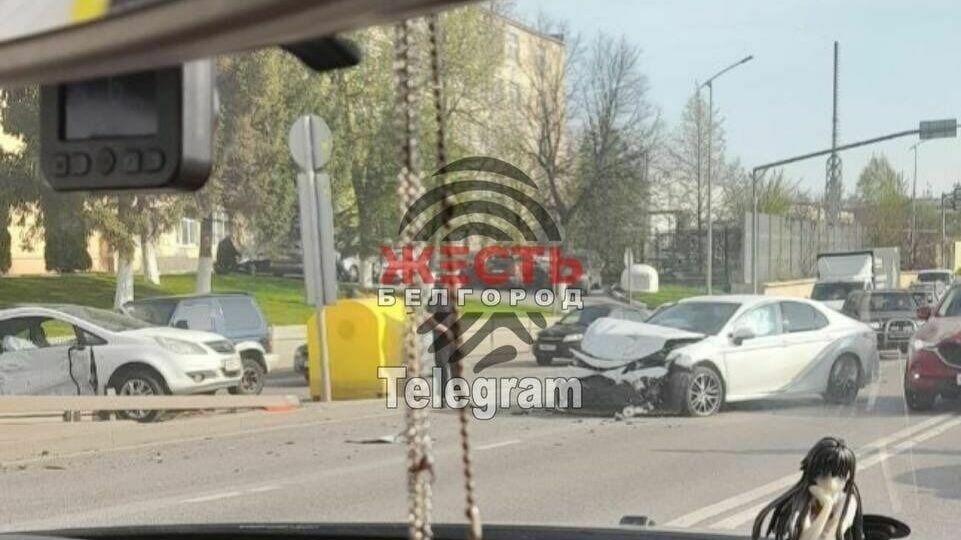 В Белгороде возбудили уголовное дело из-за смертельного ДТП с тремя авто