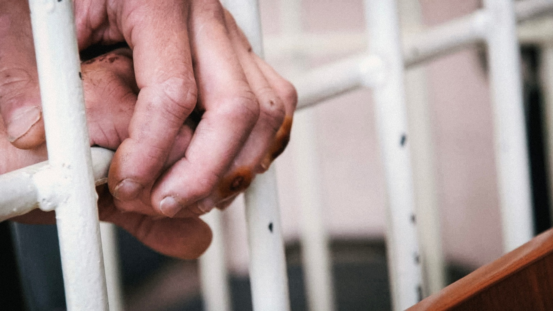 Старооскольца приговорили к 17 годам тюрьмы за убийство и покушение на убийство