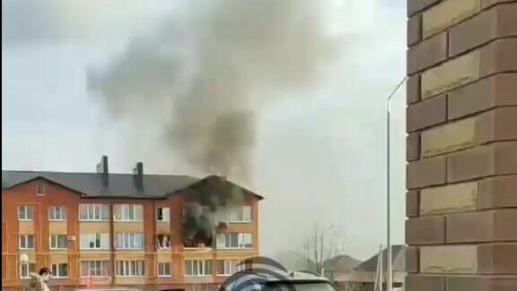 Два человека пострадали во время пожара в квартире в Белгородском районе