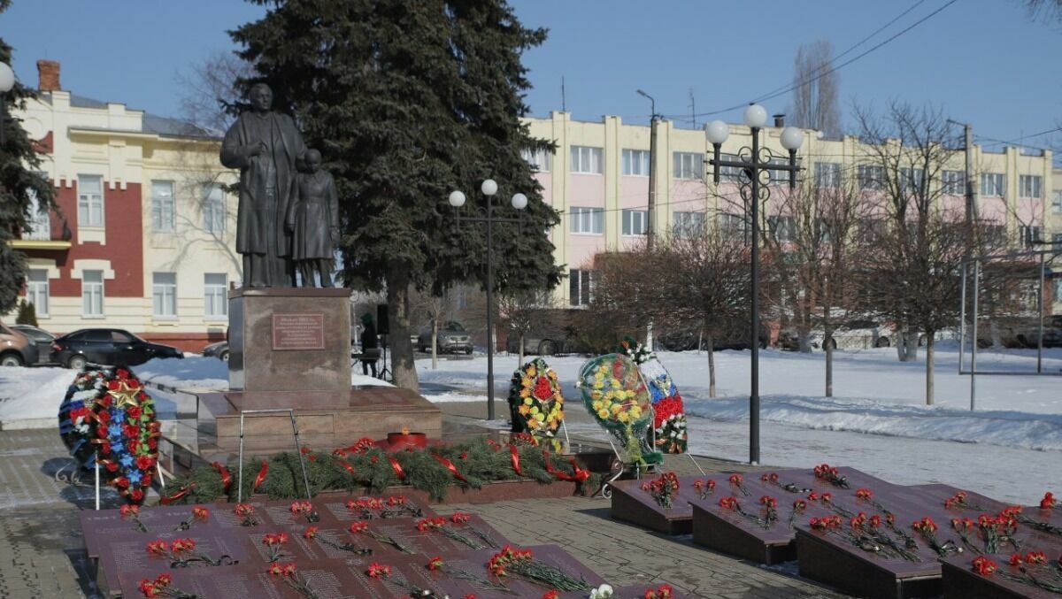 В Чернянке благоустроят сквер у памятника «Скорбящая мать»