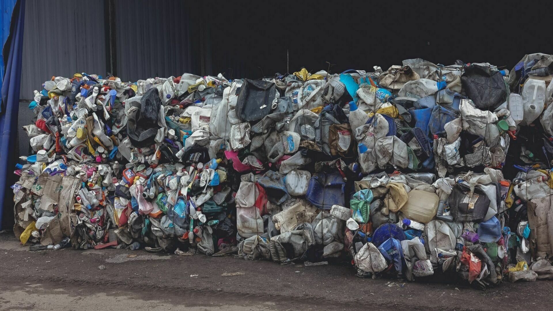 «Флагман» возобновил приём мусора в экотехнопарке в Губкине