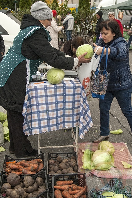 Ярмарка фермерского урожая «Дары осени» открылась в Белгороде
