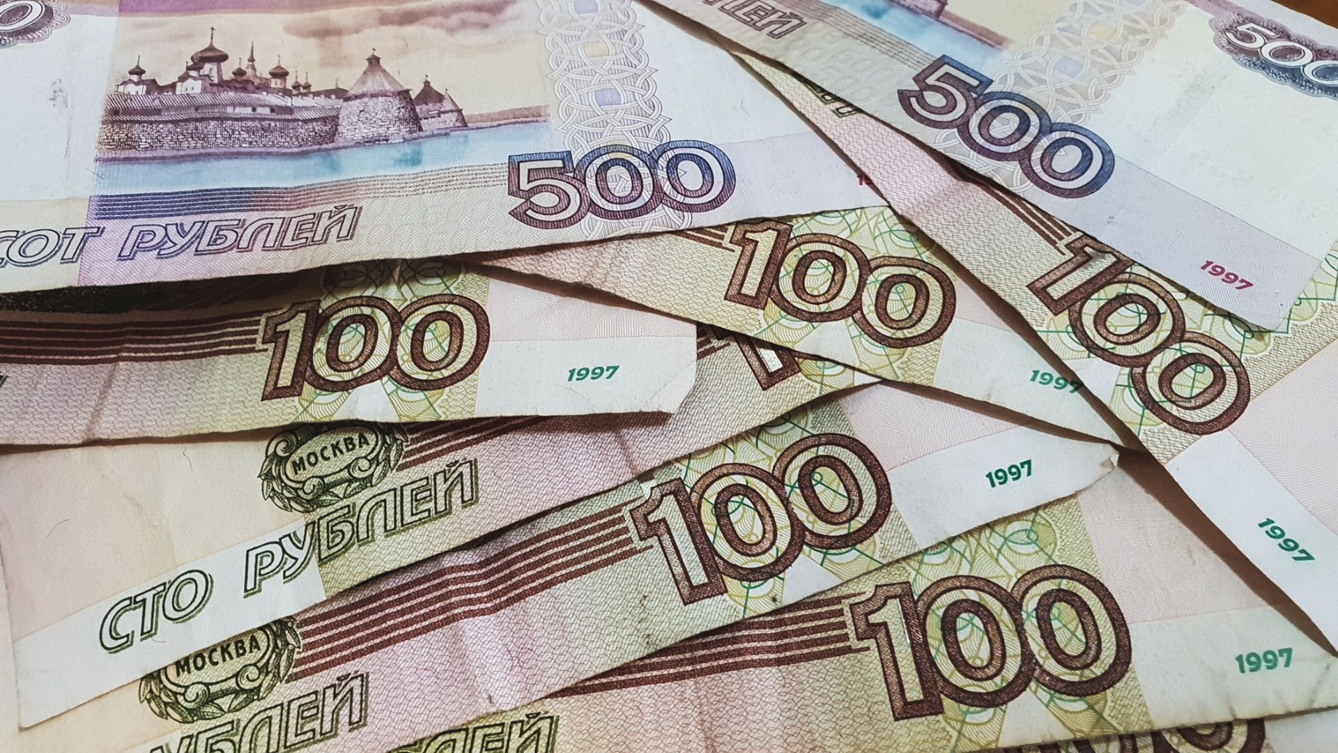 Компания под Белгородом задолжала сотрудникам более 3 млн рублей по зарплате